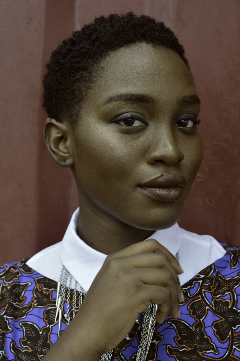 E-commerce femme congolaise shopping en ligne